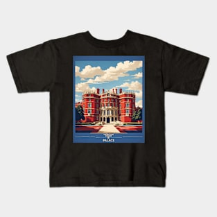 Hampton Court Palace London United Kingdom Vintage Travel Tourism Poster Kids T-Shirt